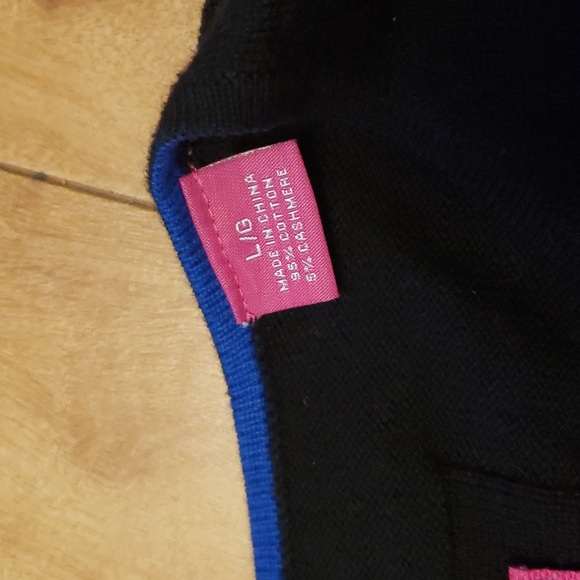 Tommy Bahama sweater - Picture 4 of 5